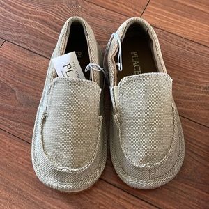 NWT summer tan slides